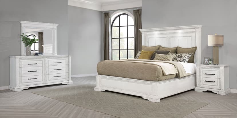 McKinney 4-piece Eastern King Bedroom Set Vintage White